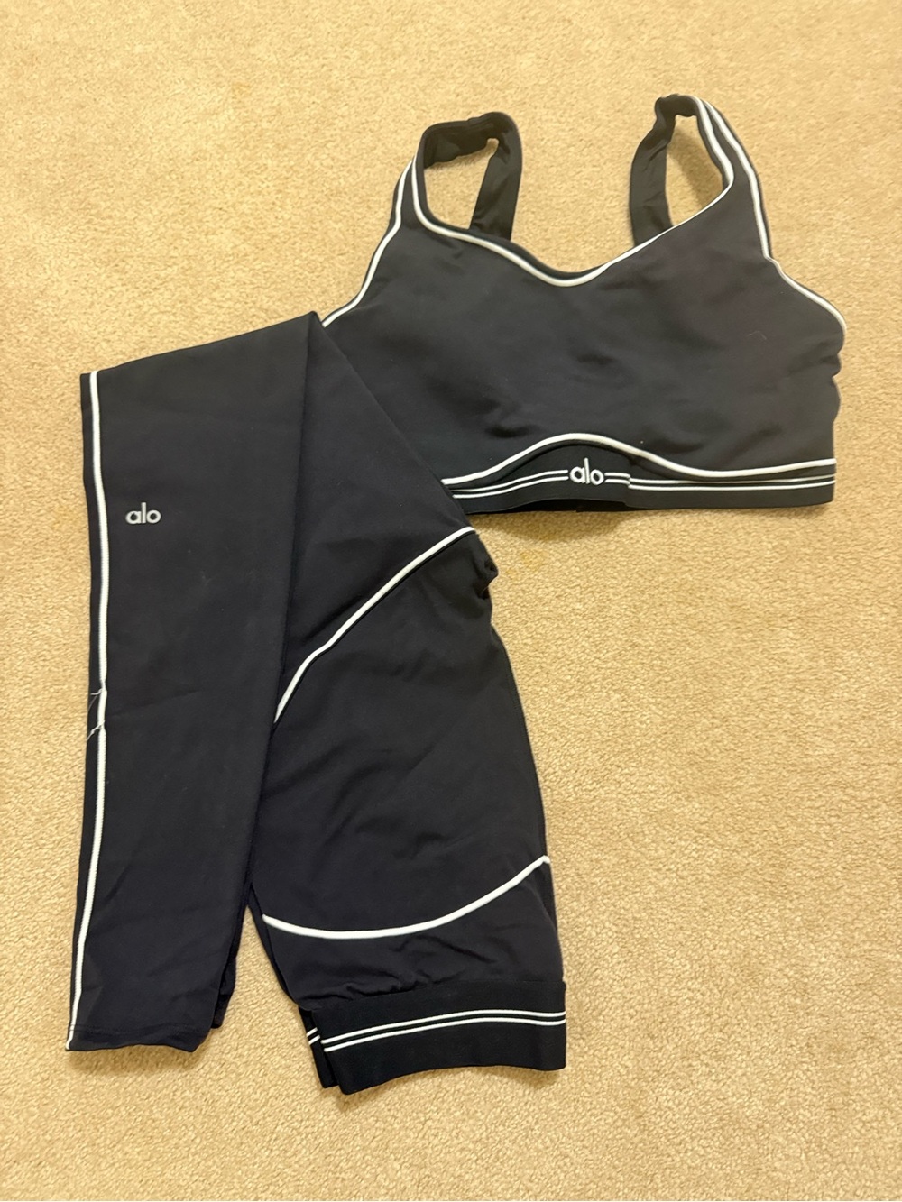 ALO Yoga Airbrush Heart Throb bra and legging set